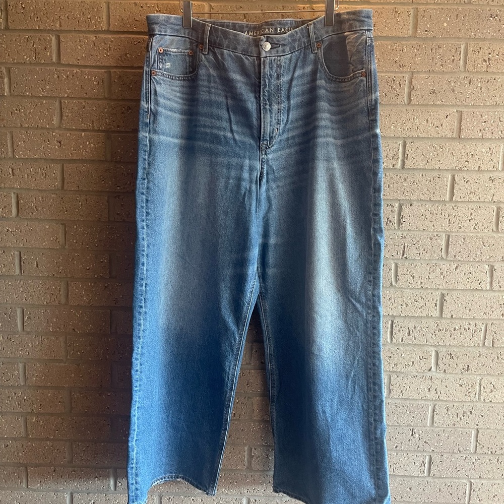 American Eagle Outfitters Women’s Wide Leg Jeans